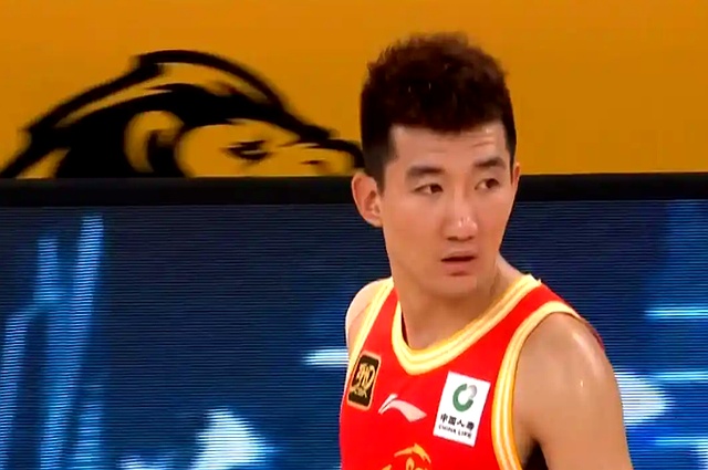 MK体育全站-孙铭徽因场上行为被罚款3万元(孙铭徽因场上行为被罚款3万元是真的吗)